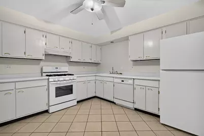 1133 S Finley Road #309, Lombard, IL 60148 - Photo 7