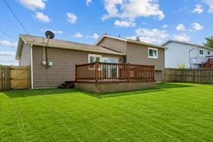 206 E Briarcliff Rd, Bolingbrook, IL 60440 - Photo 3
