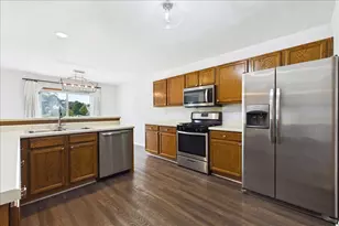 472 Heather Ct, Lindenhurst, IL 60046 - Photo 7