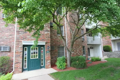 4316 W Shamrock Lane #2D, McHenry, IL 60050 - Photo 1