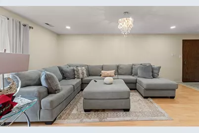 9147 S Roberts Road #205, Hickory Hills, IL 60457 - Photo 5