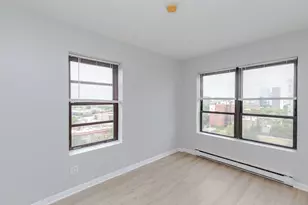 732 W Bittersweet Pl, Chicago, IL 60613 - Photo 9