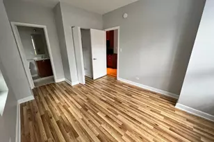 732 W Bittersweet Pl, Chicago, IL 60613 - Photo 11