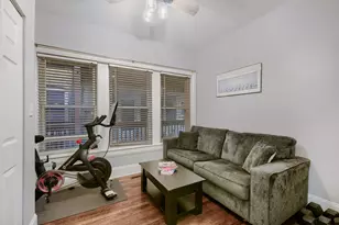 5204 N Glenwood Ave, Chicago, IL 60640 - Photo 13