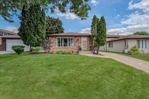 707 Houston St, Lemont, IL 60439 - Photo 1