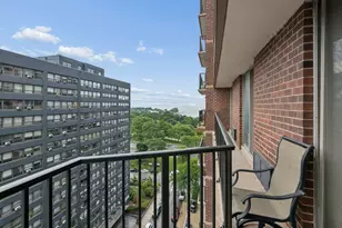 4170 N Marine Dr, Chicago, IL 60613 - Photo 5