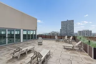 4170 N Marine Dr, Chicago, IL 60613 - Photo 17