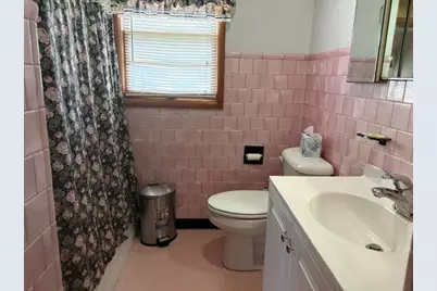 2108 Manor Lane, Peru, IL 61354 - Photo 5