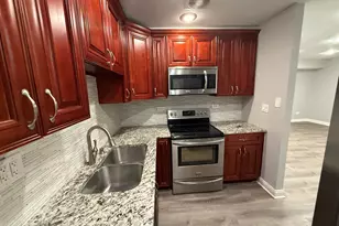 744 W Gordon Terrace, Chicago, IL 60613 - Photo 3