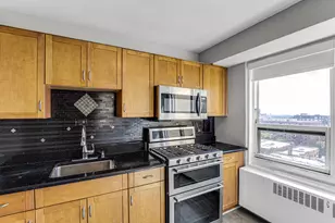3950 N Lake Shore Dr, Chicago, IL 60613 - Photo 5