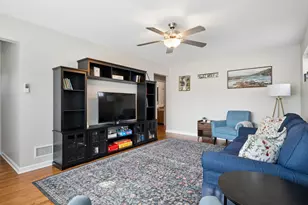 1430 Homestead Rd, La Grange Park, IL 60526 - Photo 3