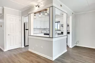 1221 Chalet Rd, Naperville, IL 60563 - Photo 5