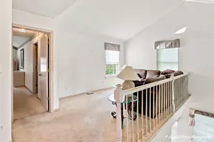 327 Cimarron Rd, Lombard, IL 60148 - Photo 29