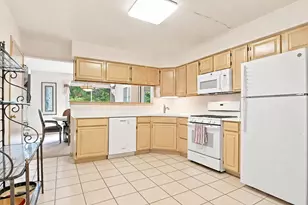 327 Cimarron Rd, Lombard, IL 60148 - Photo 31