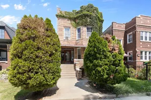 4018 W Oakdale Ave, Chicago, IL 60641 - Photo 1