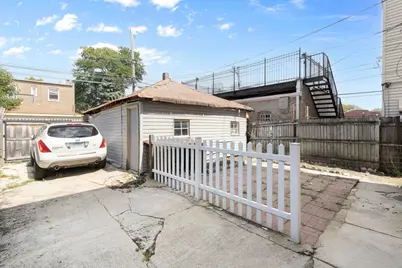 4018 W Oakdale Avenue, Chicago, IL 60641 - Photo 23