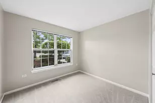 1922 Heron Ave, Schaumburg, IL 60193 - Photo 11