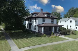 301 N 3rd St, Watseka, IL 60970 - Photo 3
