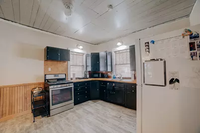 301 N 3rd Street, Watseka, IL 60970 - Photo 21