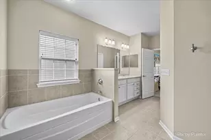 4780 Coyote Lakes Cir, Lake in the Hills, IL 60156 - Photo 21