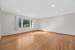 588 Kohley Rd, Lisle, IL 60532 - Photo 3