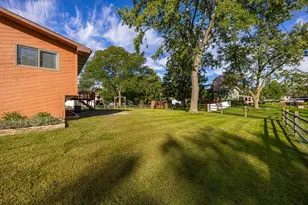 588 Kohley Rd, Lisle, IL 60532 - Photo 27