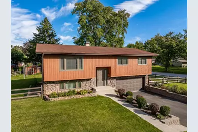 588 Kohley Road, Lisle, IL 60532 - Photo 1