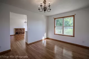 409 Hickory Dr, Davis Junction, IL 61020 - Photo 9