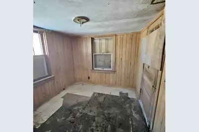 212 S Tryon Street, Woodstock, IL 60098 - Photo 13