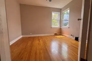 2925 W Jerome St, Chicago, IL 60645 - Photo 9