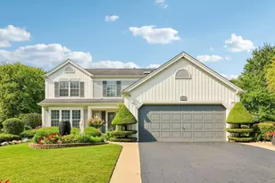 1360 Yosemite Pkwy, Algonquin, IL 60102 - Photo 1