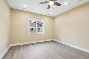 1114 N Broadway Ave, Melrose Park, IL 60160 - Photo 29