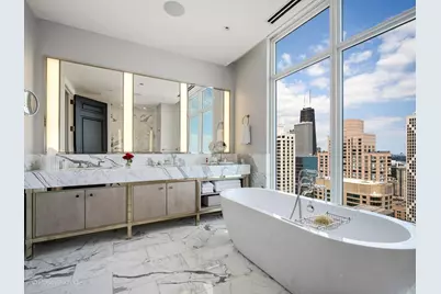 451 E Grand Avenue #4107, Chicago, IL 60611 - Photo 35