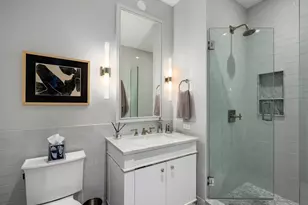 451 E Grand Ave, Chicago, IL 60611 - Photo 41