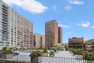 525 W Hawthorne Pl, Chicago, IL 60657 - Photo 23