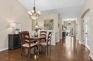 4040 Chesapeake Ln, Naperville, IL 60564 - Photo 5