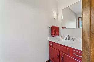 8505 Concord Dr, Bull Valley, IL 60098 - Photo 15