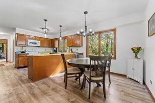 8505 Concord Dr, Bull Valley, IL 60098 - Photo 11