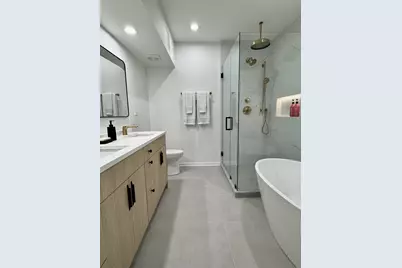 1107 N Wolcott Avenue, Chicago, IL 60622 - Photo 13