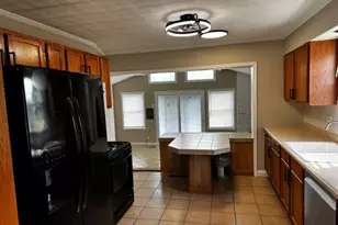7035 W 115th St, Worth, IL 60482 - Photo 5