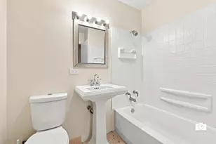 599 N Willow Rd, Elmhurst, IL 60126 - Photo 35