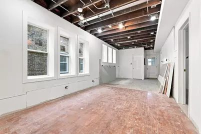 8718 S Kingston Avenue, Chicago, IL 60617 - Photo 3