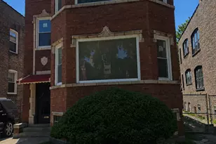 8718 S Kingston Ave, Chicago, IL 60617 - Photo 1
