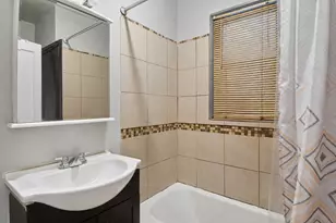8332 S Kerfoot Ave, Chicago, IL 60620 - Photo 9