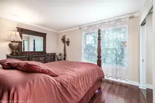 886 Quincy Ct, Island Lake, IL 60042 - Photo 13