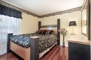 886 Quincy Ct, Island Lake, IL 60042 - Photo 11