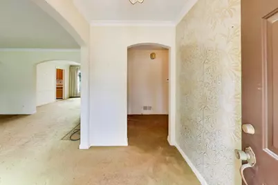6247 N Leona Avenue, Chicago, IL 60646 - Photo 5