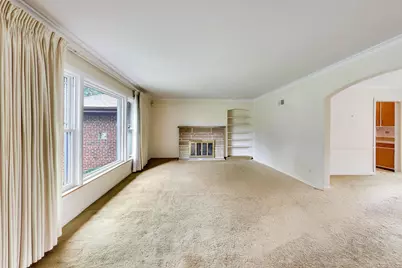 6247 N Leona Avenue, Chicago, IL 60646 - Photo 7