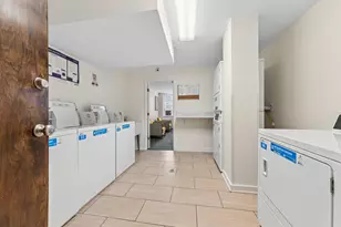 5506 Lincoln Ave, Morton Grove, IL 60053 - Photo 15