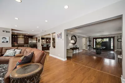 2851 W Rascher Avenue, Chicago, IL 60625 - Photo 19